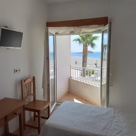 Guest house Sol Y Playa Carboneras